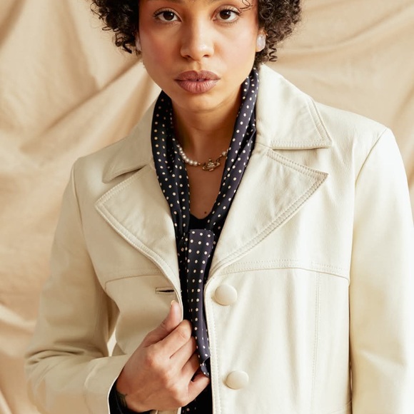 Vintage white leather jacket - Picture 4 of 5